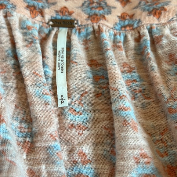 Free People top - Picture 3 of 3